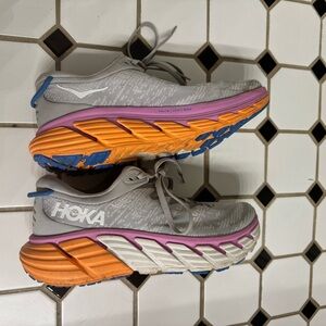 HOKA one one